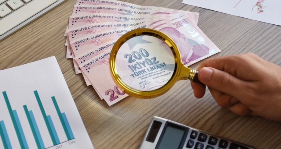 Asgari ücret ve emekli maaşlarında 2026 için kritik uyarı asgari ucret ve emekli maaslarinda 2026 icin kritik uyari F8i7wzAl.jpg