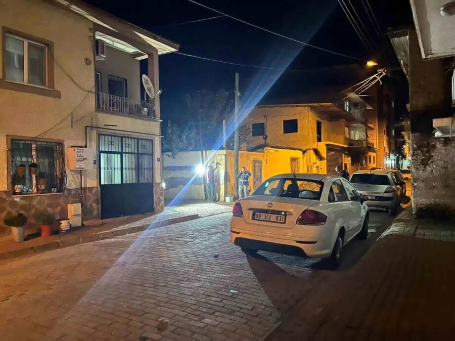 Aydın’da Alacak Verecek Davası Kanlı Bitti: Bir Kişi Yaralandı aydinda alacak verecek davasi kanli bitti bir kisi yaralandi AdaeshTa.jpg