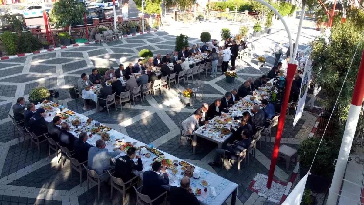 Bozdoğan’da Muhtarlar Günü Kutlaması bozdoganda muhtarlar gunu kutlamasi UPwLX8Ka.jpg
