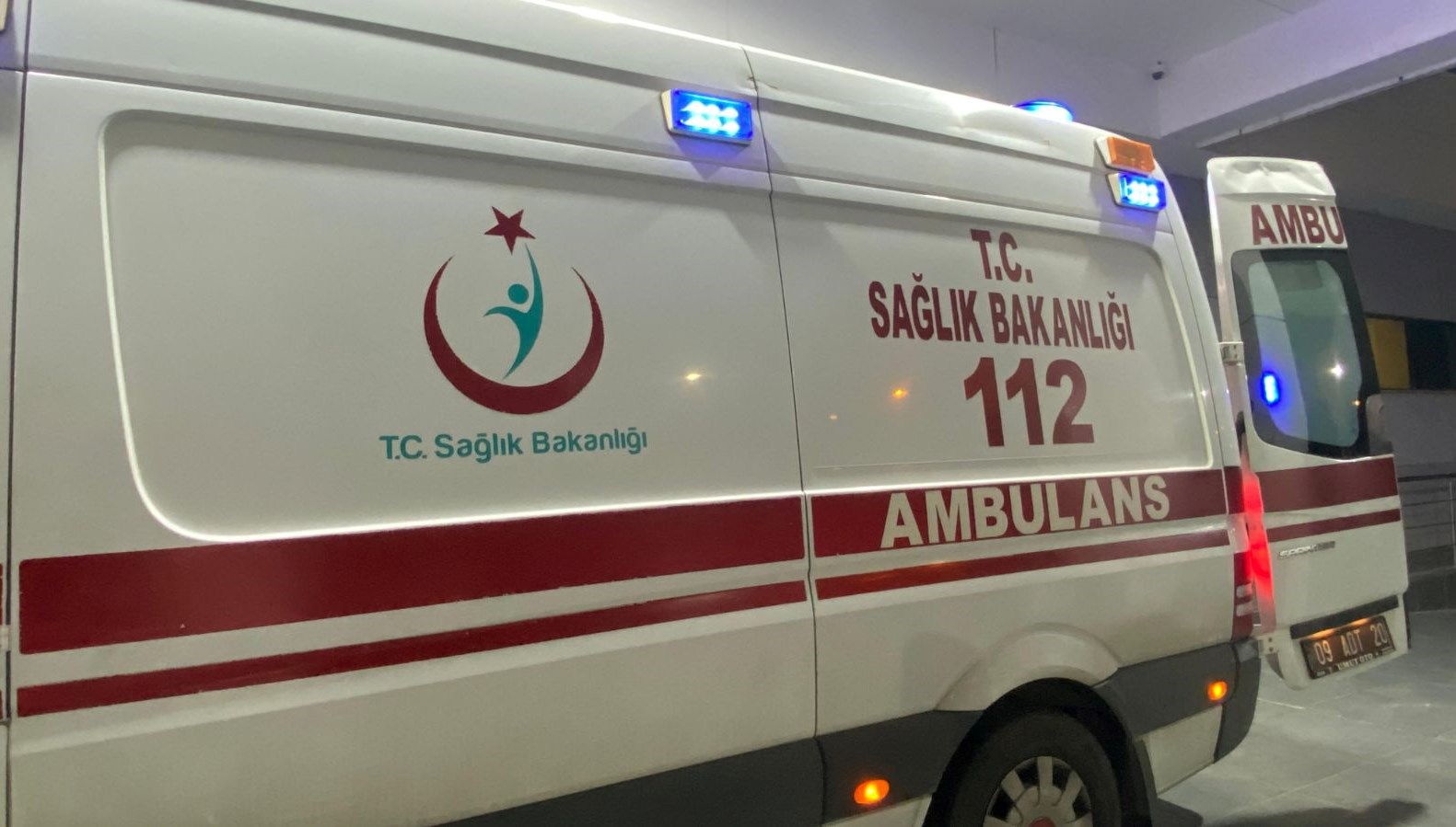 kayseride feci olay catidan beton zemine dustu Ry9Vixk7.jpg