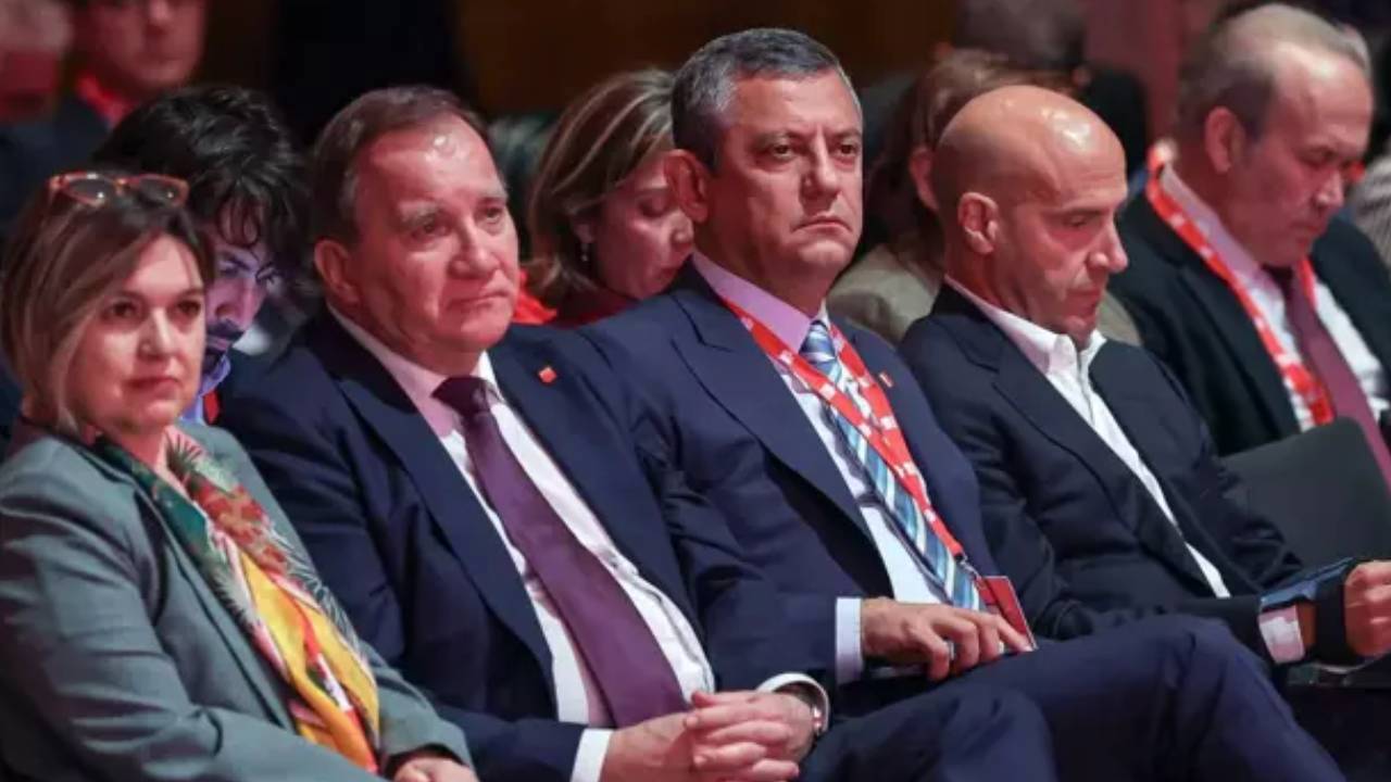 PES kongresine katılan Özgür Özel: Adalet ve demokrasi için mücadeleye devam edeceğiz pes kongresine katilan ozgur ozel adalet ve demokrasi icin mucadeleye devam edecegiz ssydyY69.jpg