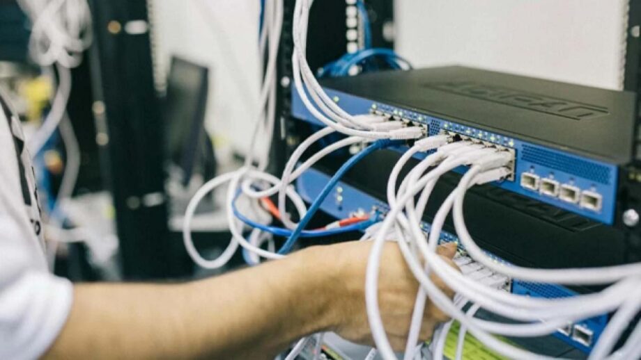 ABD merkezli teknoloji devi duyurdu! 2 bin 700 kişi işten çıkartılıyor abd merkezli teknoloji devi duyurdu 2 bin 700 kisi isten cikartiliyor 9FIdQsfI.jpg