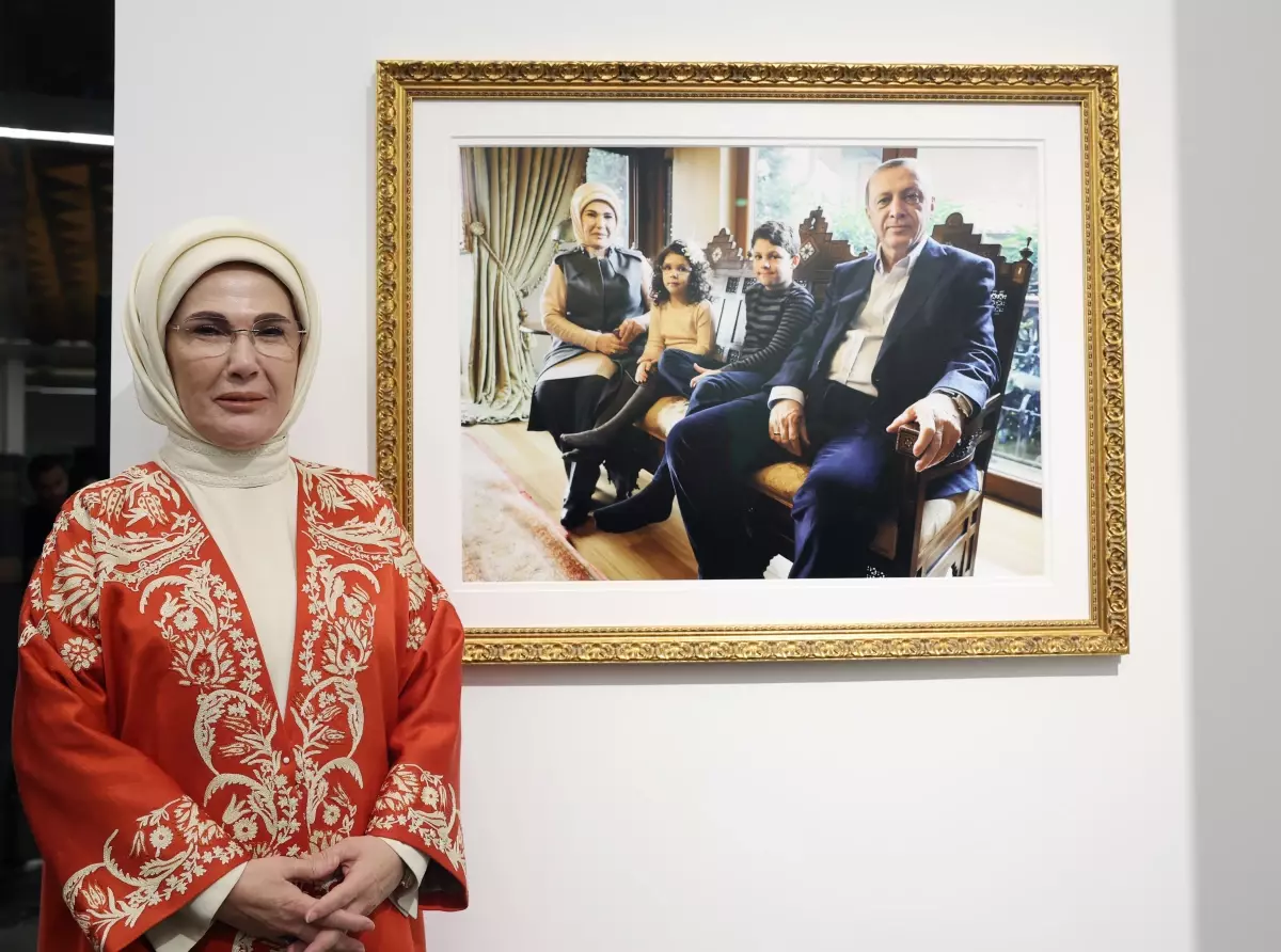 emine erdogan vakifbank sanat galerisinin acilis torenine katildi ijI6Sjxt.jpg