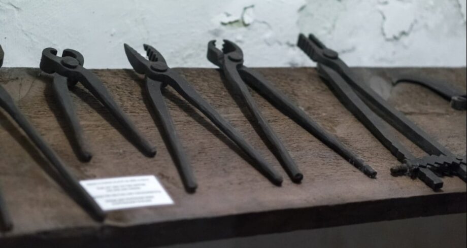 ‘Türklerin tırnakları çekildi’ turklerin tirnaklari cekildi wn7cRWWL.jpg